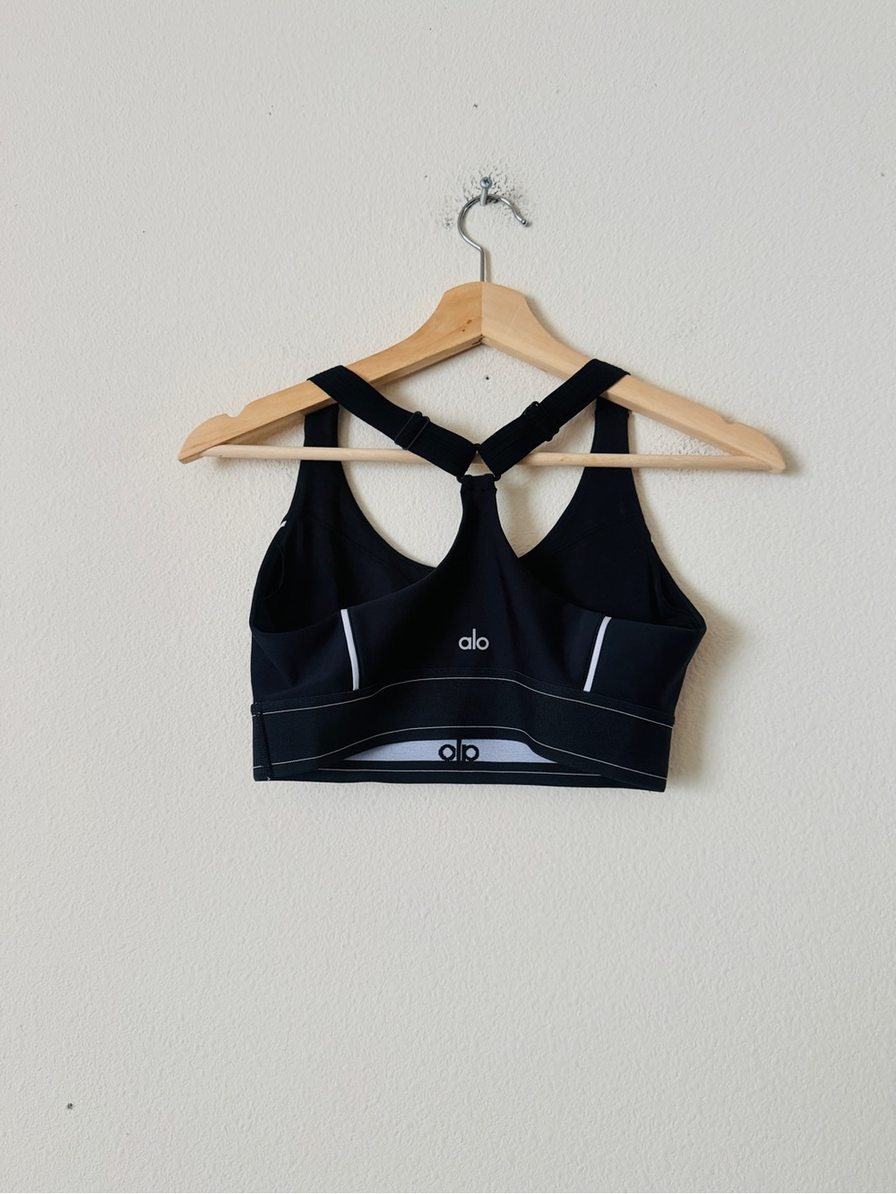 Alo yoga MEDIUM/SMALL Airlift Suit Up black white piping leggings sports bra set - Picture 5 of 10